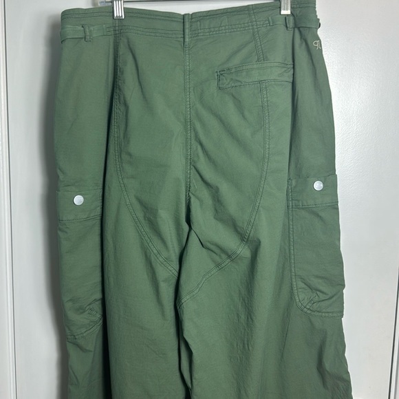 Anthropologie Pilcro Slouchy Fit Surplus Pants Green Size 31 Petite - Picture 6 of 11